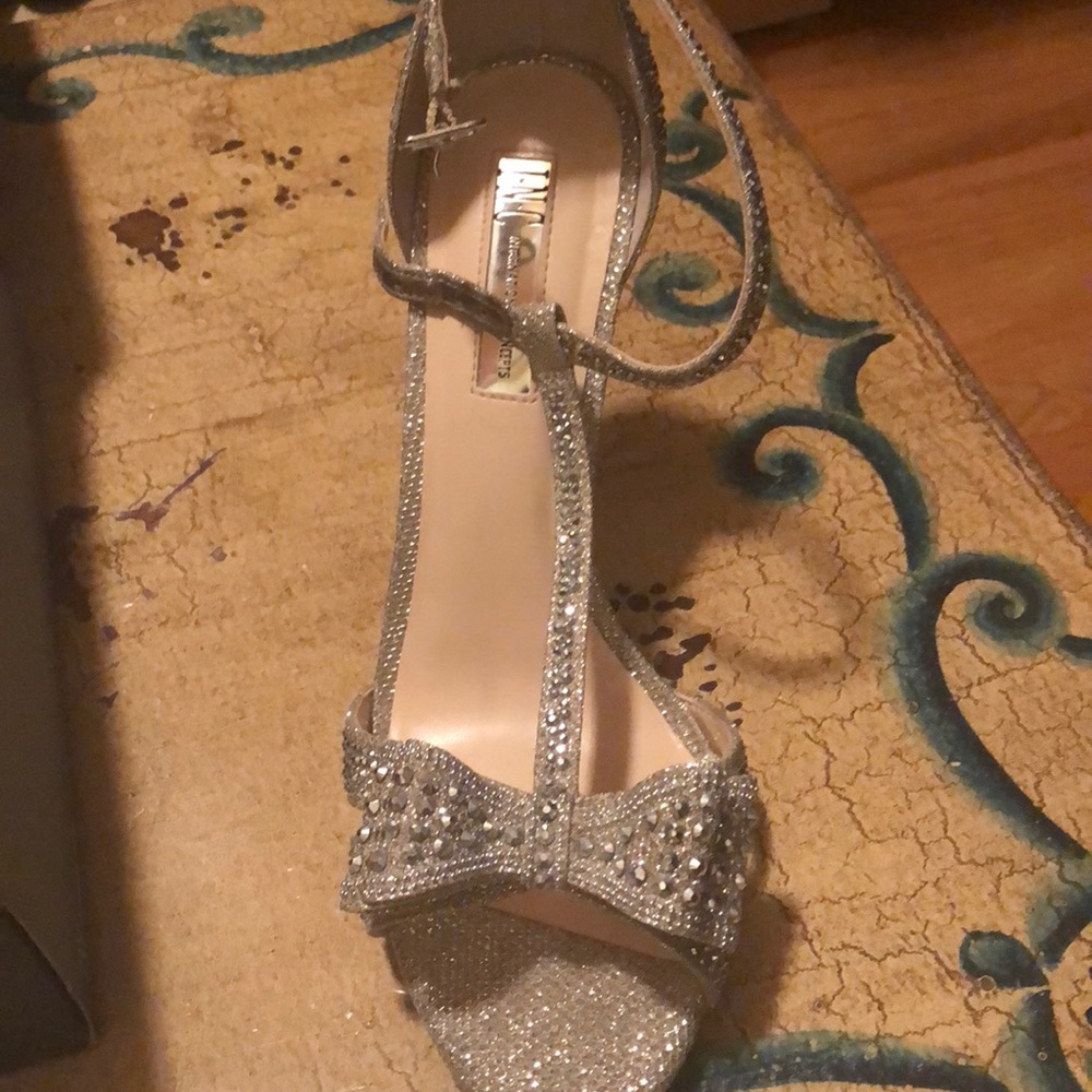 INC Sandals - Picture 3 of 3